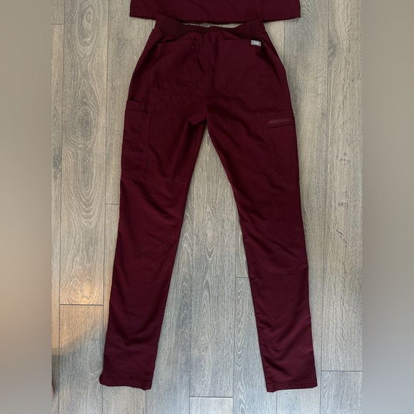 Figs Yola Skinny Scrub Pants - Burgundy XXS Tall - Picture 3 of 4